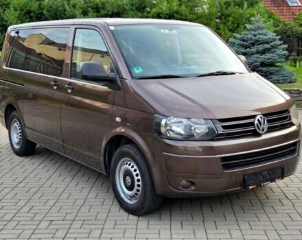 Коричневий Фольксваген Мультиван, об'ємом двигуна 2 л та пробігом 278 тис. км за 8150 $, фото 1 на Automoto.ua