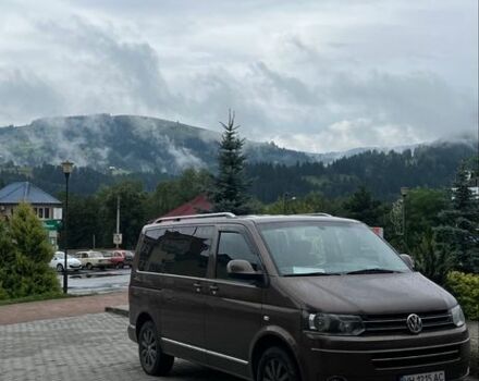 Коричневый Фольксваген Мультиван, объемом двигателя 2 л и пробегом 345 тыс. км за 22500 $, фото 1 на Automoto.ua