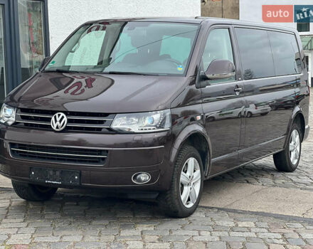 Коричневый Фольксваген Мультиван, объемом двигателя 1.97 л и пробегом 297 тыс. км за 27500 $, фото 1 на Automoto.ua