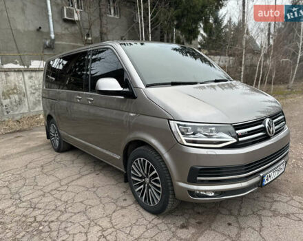 Коричневый Фольксваген Мультиван, объемом двигателя 1.97 л и пробегом 210 тыс. км за 41990 $, фото 1 на Automoto.ua
