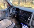 Красный Фольксваген Мультиван, объемом двигателя 2.5 л и пробегом 473 тыс. км за 8000 $, фото 9 на Automoto.ua