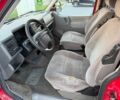 Красный Фольксваген Мультиван, объемом двигателя 2.5 л и пробегом 320 тыс. км за 3700 $, фото 6 на Automoto.ua
