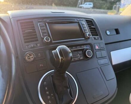 Красный Фольксваген Мультиван, объемом двигателя 1.98 л и пробегом 217 тыс. км за 18500 $, фото 11 на Automoto.ua