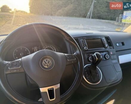 Красный Фольксваген Мультиван, объемом двигателя 1.98 л и пробегом 217 тыс. км за 18500 $, фото 30 на Automoto.ua