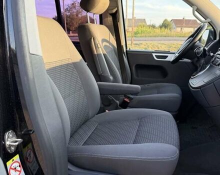 Красный Фольксваген Мультиван, объемом двигателя 1.98 л и пробегом 217 тыс. км за 18500 $, фото 21 на Automoto.ua