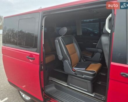 Красный Фольксваген Мультиван, объемом двигателя 1.97 л и пробегом 156 тыс. км за 22500 $, фото 8 на Automoto.ua