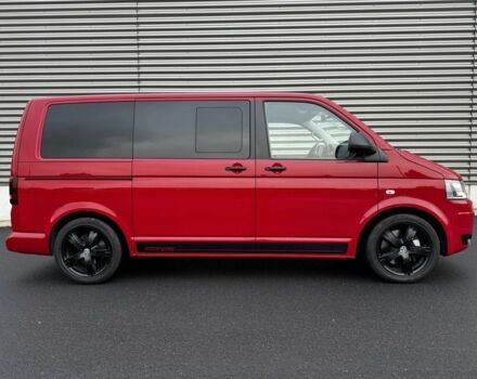 Червоний Фольксваген Мультиван, об'ємом двигуна 2 л та пробігом 203 тис. км за 8750 $, фото 6 на Automoto.ua