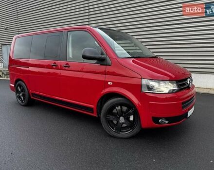 Червоний Фольксваген Мультиван, об'ємом двигуна 1.98 л та пробігом 203 тис. км за 26000 $, фото 3 на Automoto.ua