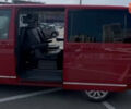Красный Фольксваген Мультиван, объемом двигателя 1.97 л и пробегом 296 тыс. км за 23000 $, фото 2 на Automoto.ua