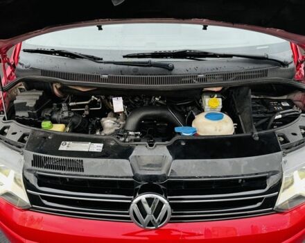 Червоний Фольксваген Мультиван, об'ємом двигуна 2 л та пробігом 203 тис. км за 8500 $, фото 23 на Automoto.ua