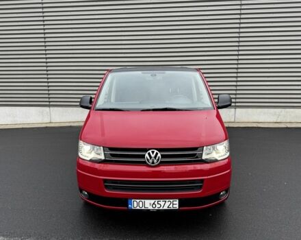 Червоний Фольксваген Мультиван, об'ємом двигуна 2 л та пробігом 203 тис. км за 8750 $, фото 1 на Automoto.ua
