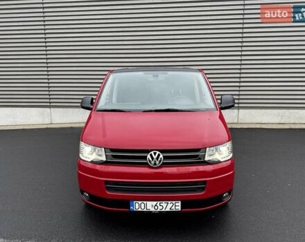 Червоний Фольксваген Мультиван, об'ємом двигуна 1.98 л та пробігом 203 тис. км за 26000 $, фото 1 на Automoto.ua