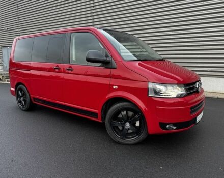Червоний Фольксваген Мультиван, об'ємом двигуна 2 л та пробігом 203 тис. км за 8500 $, фото 3 на Automoto.ua