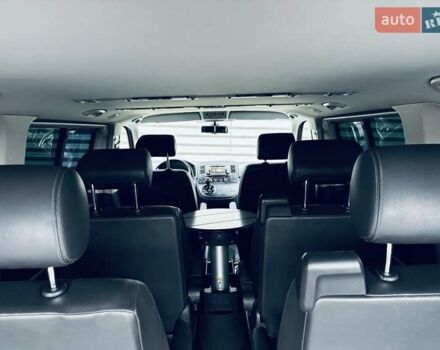 Червоний Фольксваген Мультиван, об'ємом двигуна 1.98 л та пробігом 203 тис. км за 26000 $, фото 21 на Automoto.ua