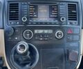 Фольксваген Мультиван, объемом двигателя 2.5 л и пробегом 297 тыс. км за 11700 $, фото 24 на Automoto.ua