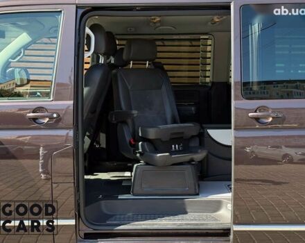 Фольксваген Мультиван, объемом двигателя 2 л и пробегом 194 тыс. км за 23000 $, фото 21 на Automoto.ua