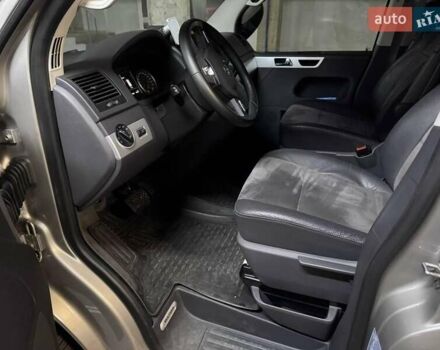 Фольксваген Мультиван, об'ємом двигуна 2 л та пробігом 100 тис. км за 35900 $, фото 10 на Automoto.ua