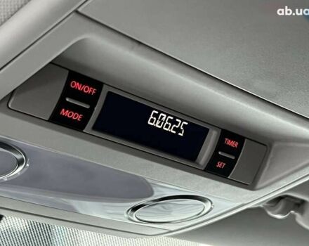 Фольксваген Мультиван, объемом двигателя 2 л и пробегом 239 тыс. км за 38000 $, фото 28 на Automoto.ua