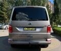 Фольксваген Мультиван, объемом двигателя 2 л и пробегом 138 тыс. км за 47000 $, фото 4 на Automoto.ua