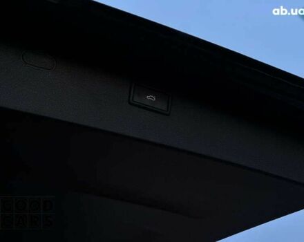 Фольксваген Мультиван, объемом двигателя 2 л и пробегом 119 тыс. км за 55000 $, фото 20 на Automoto.ua