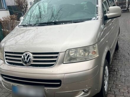 Фольксваген Мультиван, объемом двигателя 0 л и пробегом 306 тыс. км за 6717 $, фото 1 на Automoto.ua