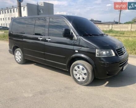 Фольксваген Мультиван, объемом двигателя 2.46 л и пробегом 300 тыс. км за 13000 $, фото 1 на Automoto.ua