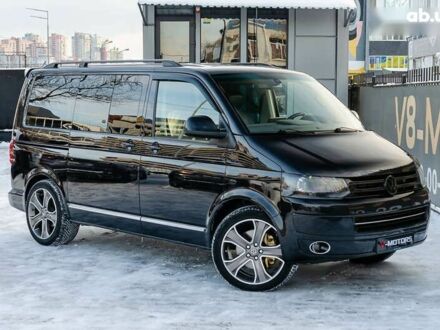 Фольксваген Мультиван, объемом двигателя 2 л и пробегом 389 тыс. км за 23333 $, фото 1 на Automoto.ua