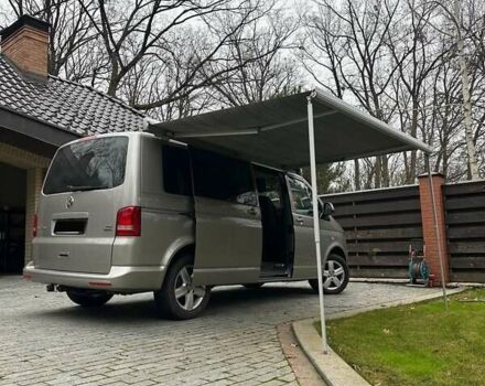 Фольксваген Мультиван, об'ємом двигуна 2 л та пробігом 100 тис. км за 35900 $, фото 1 на Automoto.ua