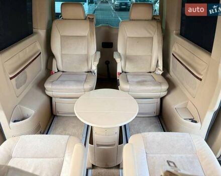 Жовтий Фольксваген Мультиван, об'ємом двигуна 2.5 л та пробігом 370 тис. км за 10999 $, фото 28 на Automoto.ua