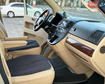 Жовтий Фольксваген Мультиван, об'ємом двигуна 2.5 л та пробігом 370 тис. км за 10999 $, фото 11 на Automoto.ua