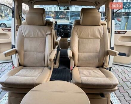 Жовтий Фольксваген Мультиван, об'ємом двигуна 2.5 л та пробігом 370 тис. км за 10999 $, фото 13 на Automoto.ua