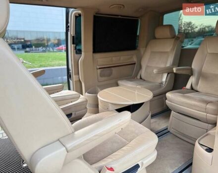 Жовтий Фольксваген Мультиван, об'ємом двигуна 2.5 л та пробігом 370 тис. км за 10999 $, фото 27 на Automoto.ua