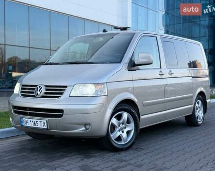 Жовтий Фольксваген Мультиван, об'ємом двигуна 2.5 л та пробігом 370 тис. км за 10999 $, фото 1 на Automoto.ua
