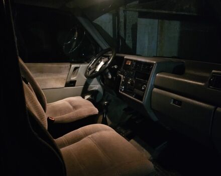 Серый Фольксваген Мультиван, объемом двигателя 0 л и пробегом 500 тыс. км за 8000 $, фото 1 на Automoto.ua