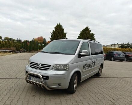 Серый Фольксваген Мультиван, объемом двигателя 2.5 л и пробегом 270 тыс. км за 4200 $, фото 2 на Automoto.ua