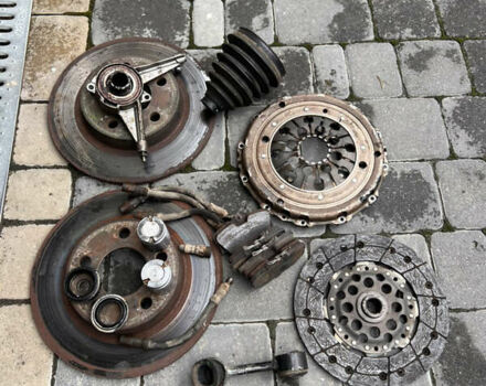 Фольксваген Мультиван 1997 у Хмельницькому на Automoto.ua Сірий Фольксваген Мультиван, об'ємом двигуна 2.5 л та пробігом 498 тис. км за 9300 $, фото 17 на Automoto.ua