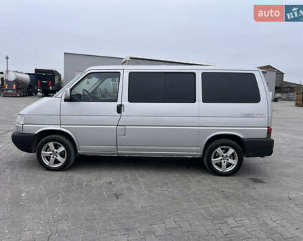 Сірий Фольксваген Мультиван, об'ємом двигуна 2.5 л та пробігом 498 тис. км за 9100 $, фото 1 на Automoto.ua