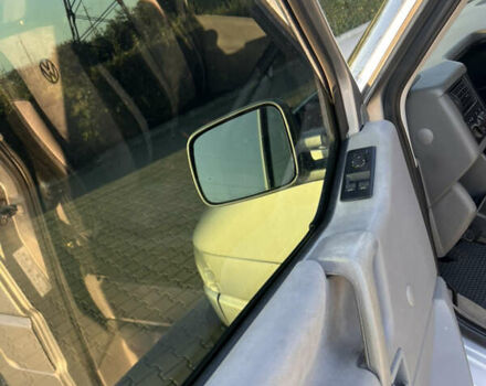 Сірий Фольксваген Мультиван, об'ємом двигуна 2.5 л та пробігом 498 тис. км за 9100 $, фото 13 на Automoto.ua