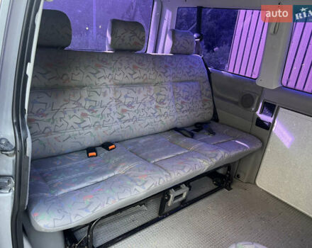 Фольксваген Мультиван 1997 у Хмельницькому на Automoto.ua Сірий Фольксваген Мультиван, об'ємом двигуна 2.5 л та пробігом 498 тис. км за 9300 $, фото 14 на Automoto.ua