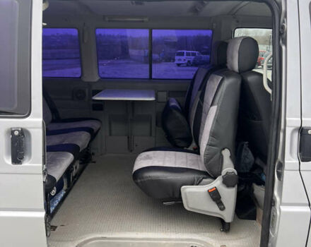 Сірий Фольксваген Мультиван, об'ємом двигуна 2.5 л та пробігом 498 тис. км за 9100 $, фото 11 на Automoto.ua