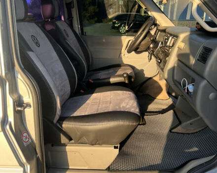 Сірий Фольксваген Мультиван, об'ємом двигуна 2.5 л та пробігом 498 тис. км за 9100 $, фото 14 на Automoto.ua