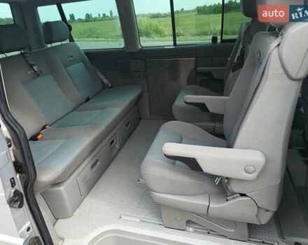 Серый Фольксваген Мультиван, объемом двигателя 2.46 л и пробегом 514 тыс. км за 10900 $, фото 11 на Automoto.ua