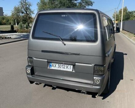 Серый Фольксваген Мультиван, объемом двигателя 2.46 л и пробегом 210 тыс. км за 13700 $, фото 2 на Automoto.ua
