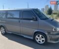 Серый Фольксваген Мультиван, объемом двигателя 2.46 л и пробегом 210 тыс. км за 13700 $, фото 3 на Automoto.ua