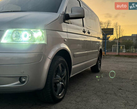 Сірий Фольксваген Мультиван, об'ємом двигуна 2.5 л та пробігом 290 тис. км за 8950 $, фото 10 на Automoto.ua