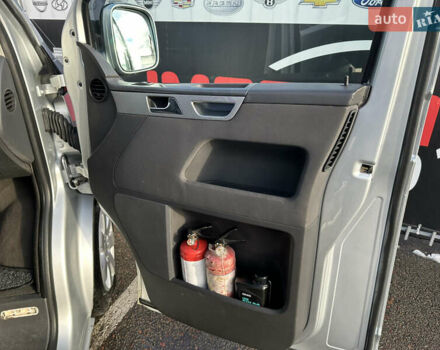 Серый Фольксваген Мультиван, объемом двигателя 2.46 л и пробегом 414 тыс. км за 7700 $, фото 15 на Automoto.ua