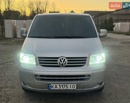 Сірий Фольксваген Мультиван, об'ємом двигуна 2.5 л та пробігом 290 тис. км за 8950 $, фото 7 на Automoto.ua