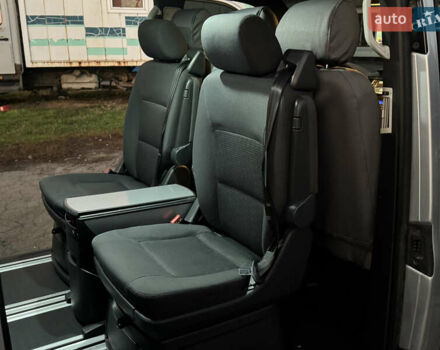 Сірий Фольксваген Мультиван, об'ємом двигуна 2.5 л та пробігом 290 тис. км за 8950 $, фото 29 на Automoto.ua