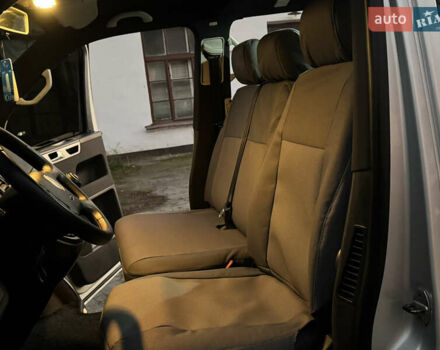 Сірий Фольксваген Мультиван, об'ємом двигуна 2.5 л та пробігом 290 тис. км за 8950 $, фото 17 на Automoto.ua