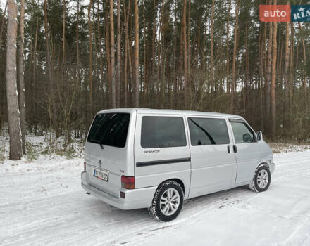 Сірий Фольксваген Мультиван, об'ємом двигуна 2.5 л та пробігом 420 тис. км за 9850 $, фото 20 на Automoto.ua